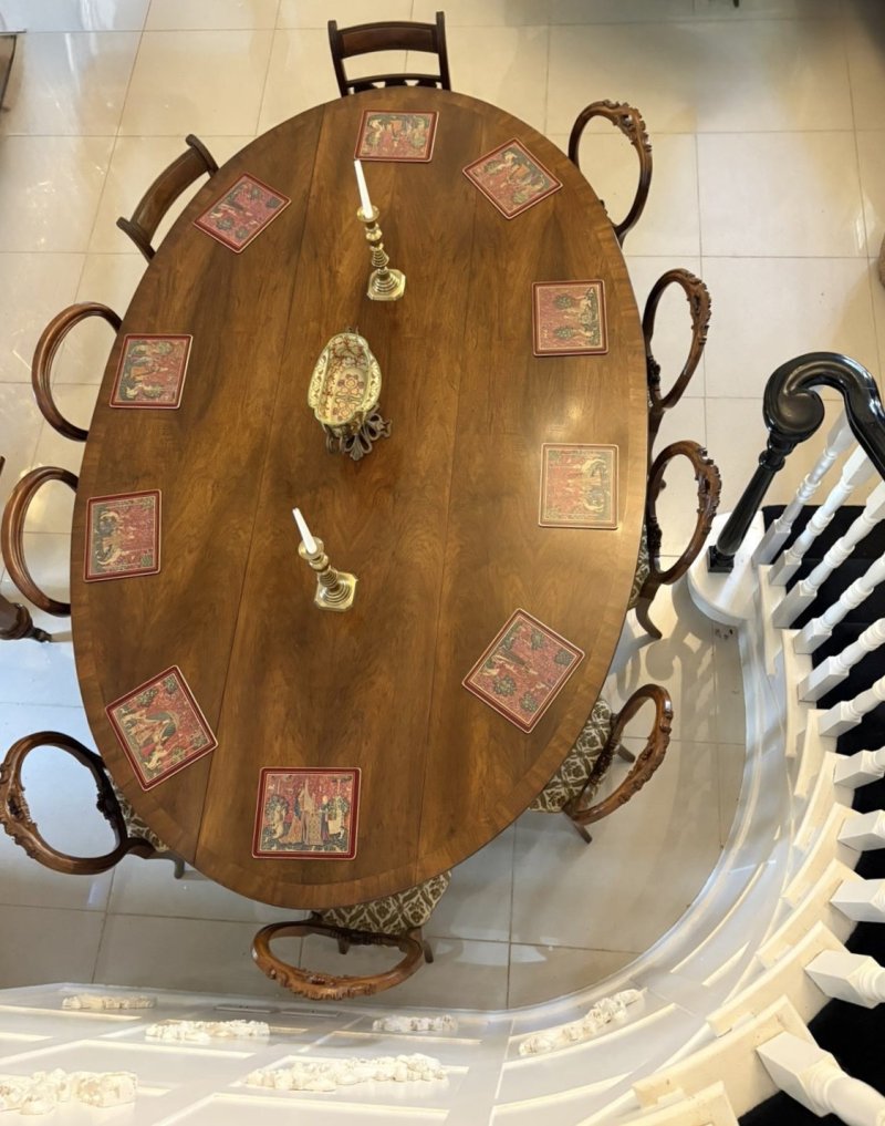 Large Antique Quality Figured Walnut 10 Seater Wake Dining Table - Image 3